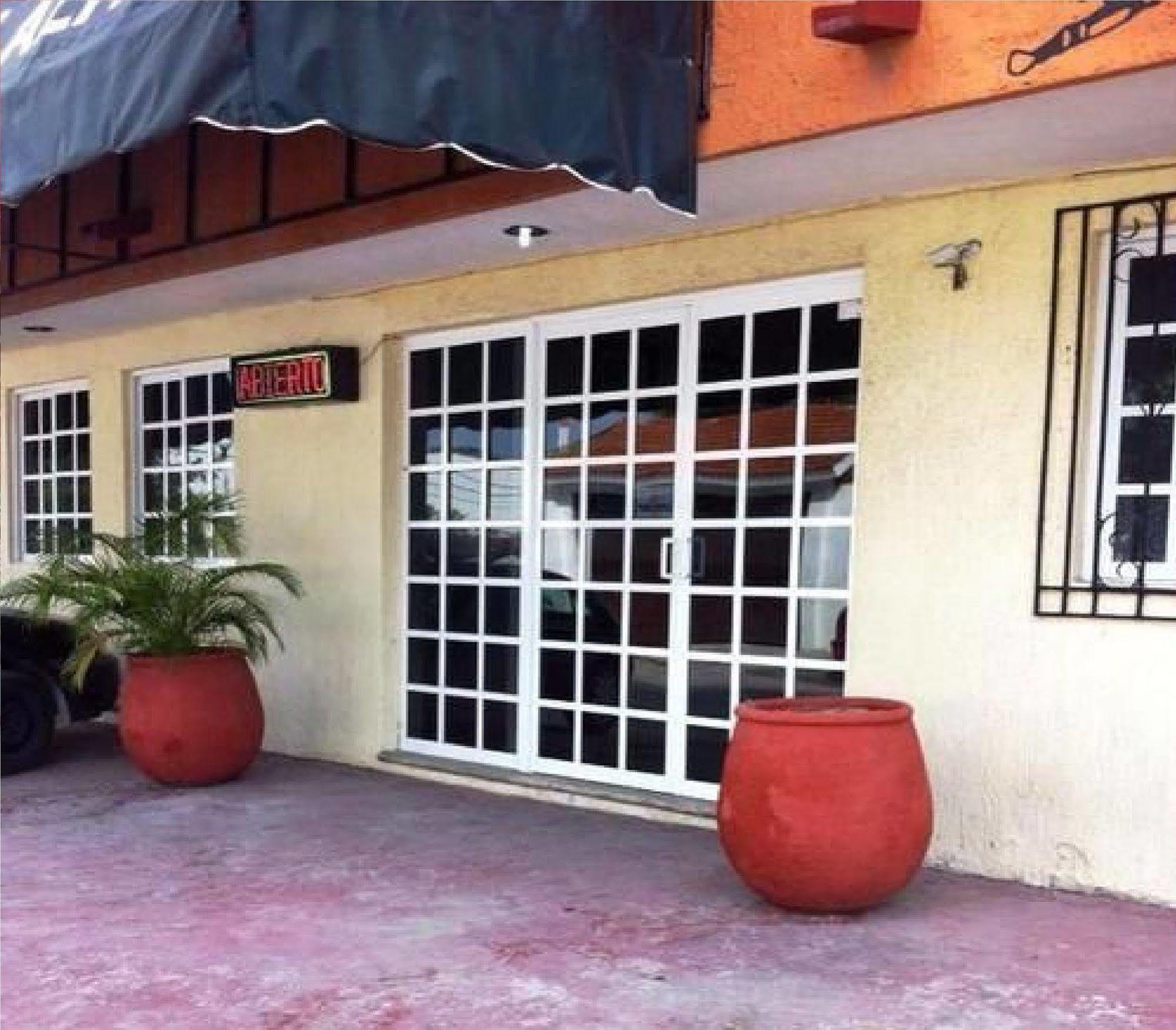 Hotel Ticuch Melida Plaza Cancún Eksteriør billede